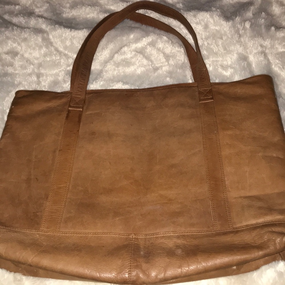 Brown leather tote/computer/office bag.